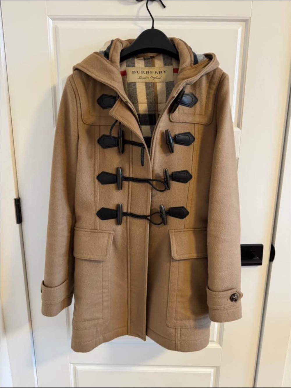 Burberry Camel/Tan Wool Buttoned Coat Detail